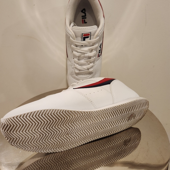 Fila - Picture 3 of 8